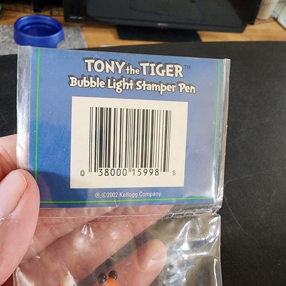 Kellogg's Tony the Tiger Bubble Light Stamper Pen - Picture 3 of 4